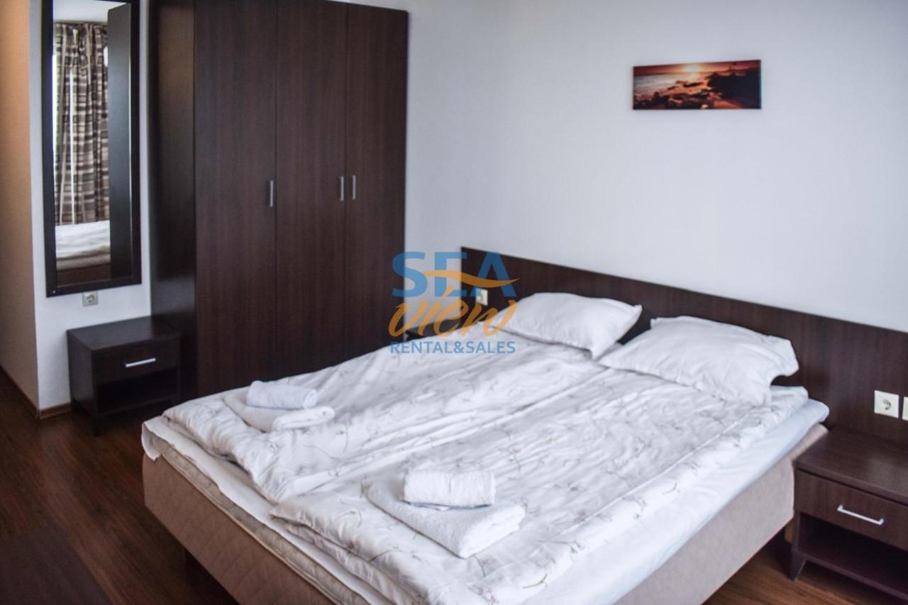 Sea View Rental Front Beach Golden Sands Exterior photo