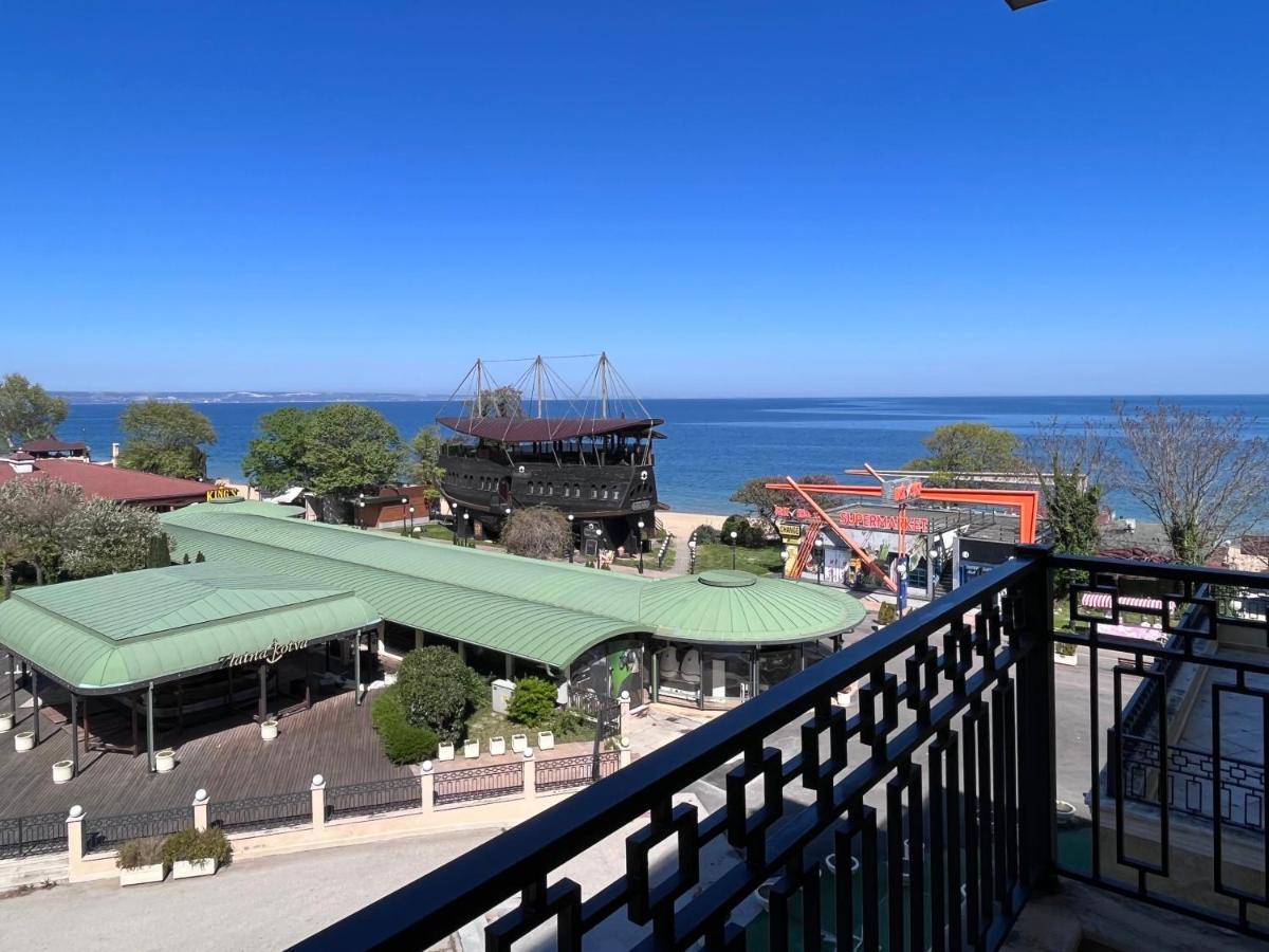 Sea View Rental Front Beach Golden Sands Exterior photo