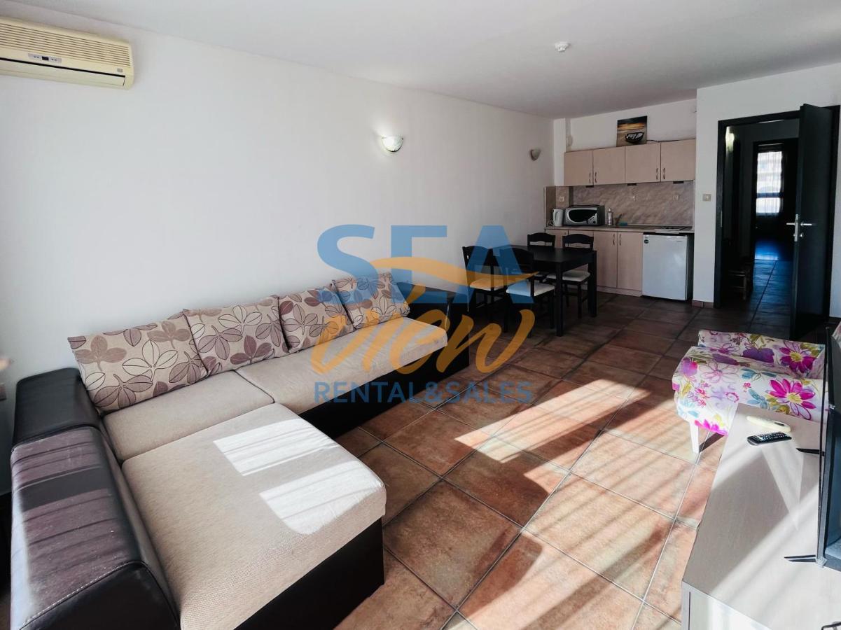 Sea View Rental Front Beach Golden Sands Exterior photo