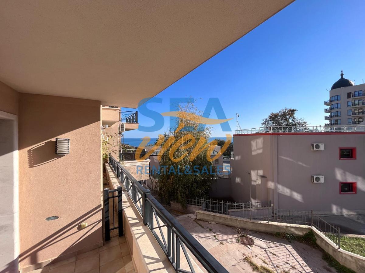 Sea View Rental Front Beach Golden Sands Exterior photo