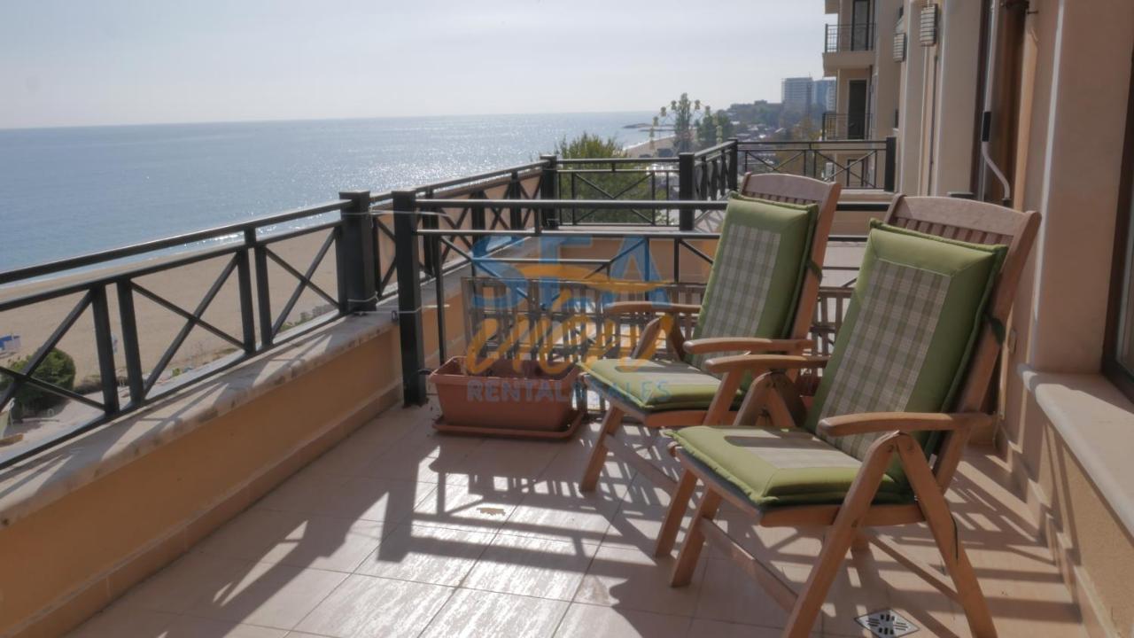 Sea View Rental Front Beach Golden Sands Exterior photo
