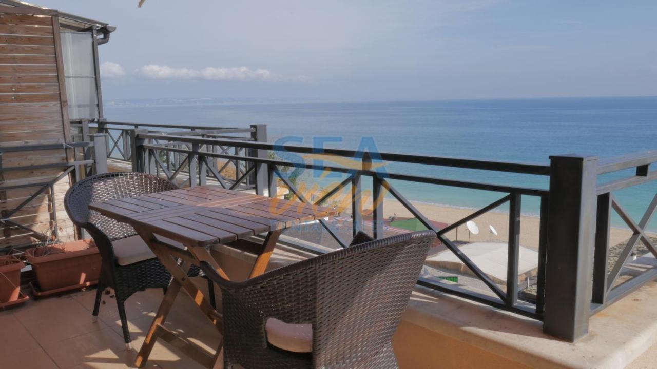 Sea View Rental Front Beach Golden Sands Exterior photo